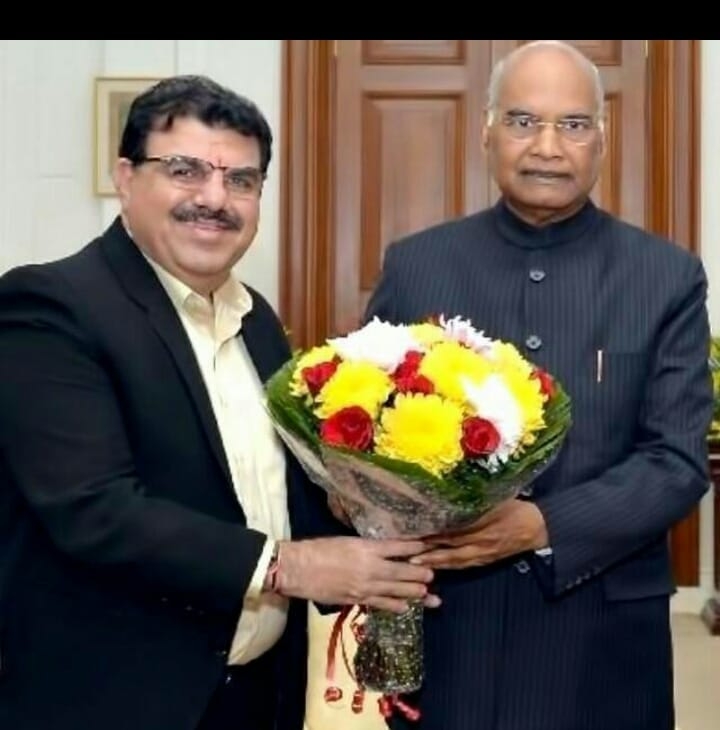Pravin Kotak with honorable dignitaries